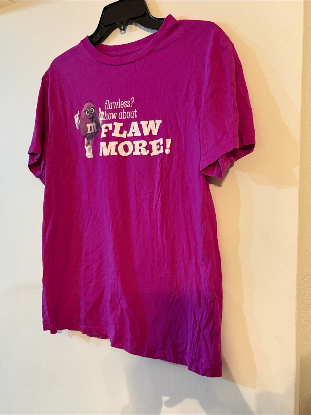 M&M'S Women's Short Sleeve Graphic Tee in Bright Magenta